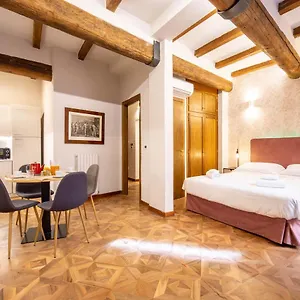 Falegnami Boutique Suites - Bolognarooms , Bologna Italy